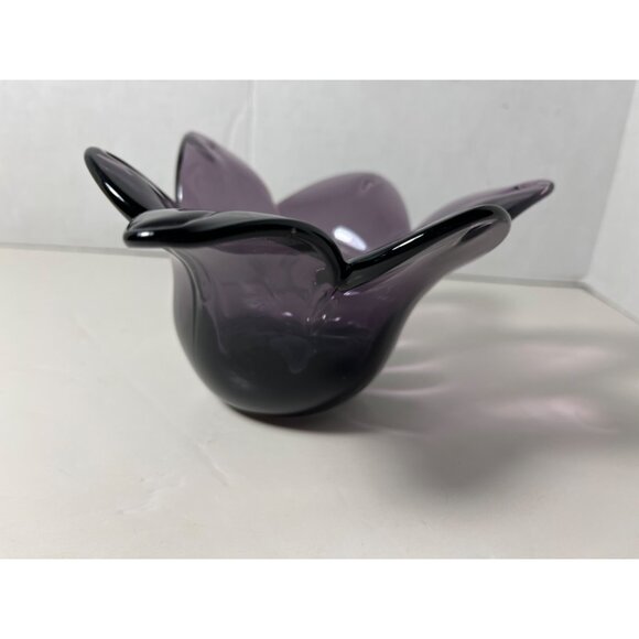 Murano Lavorazione Made in Italy Purple Amethyst Petal Shaped Bowl - Picture 4 of 7